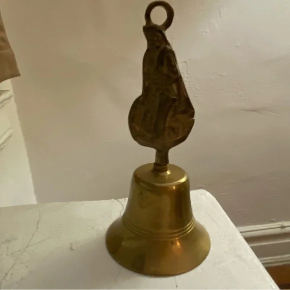 Vintage solid brass Englishman Bell (no clapper) - Picture 3 of 8